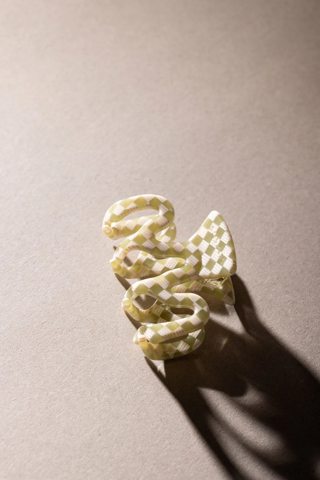 Wave Basil Hair Clip