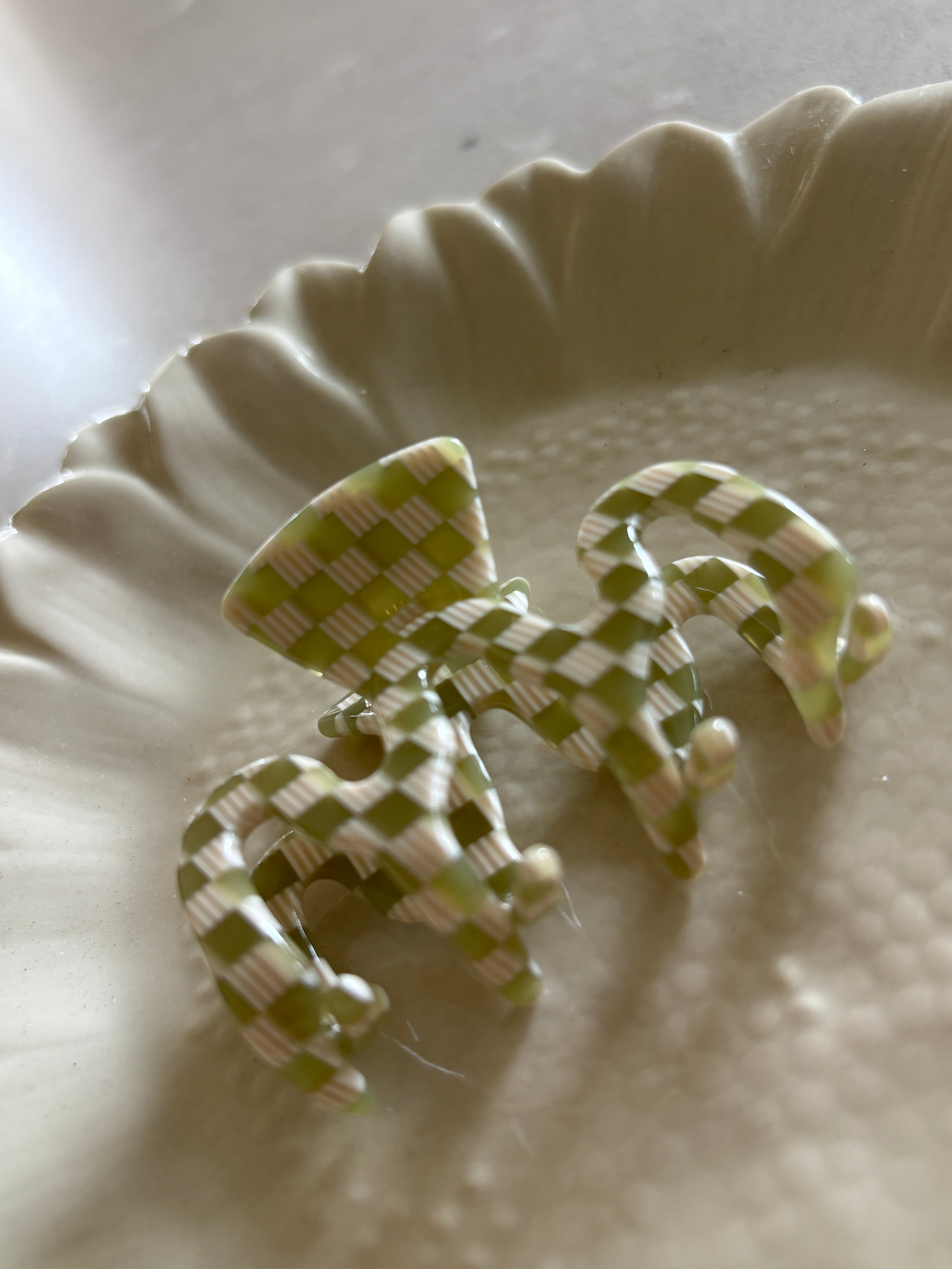 Wave Basil Hair Clip